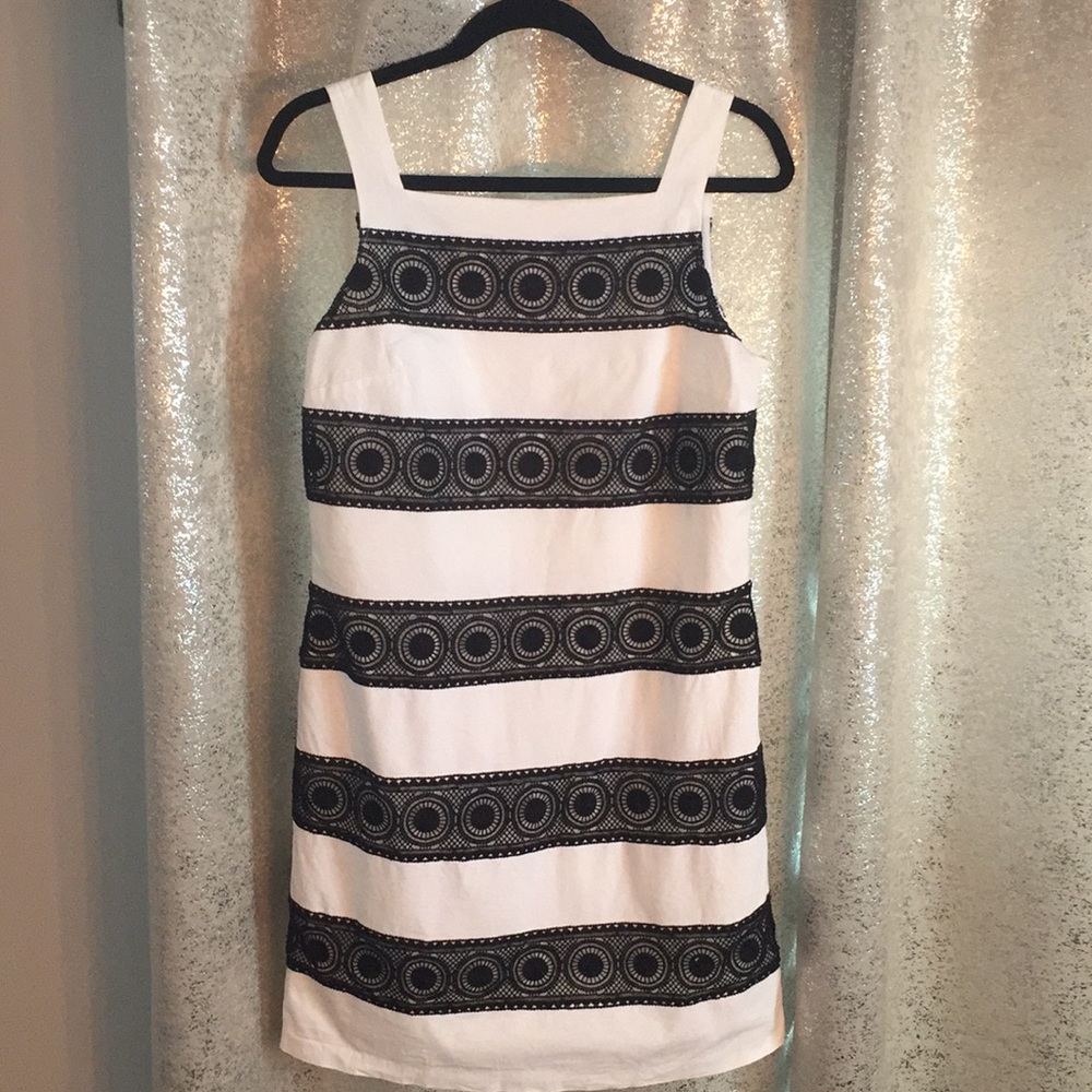 White House Black Market classic dress